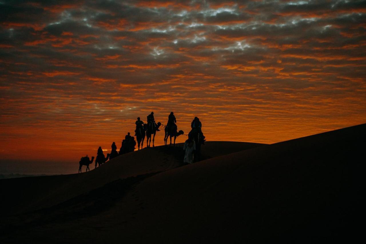 Hotel Luxury Camp & Activities Merzouga Exterior foto